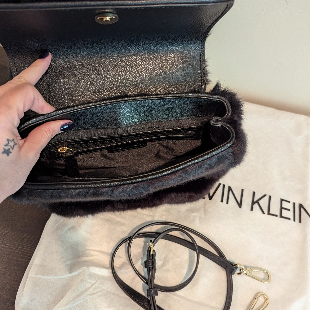 Calvin Klein purse, black, faux fur - Picture 3 of 3